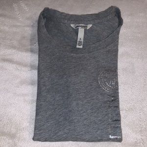 💥Abercrombie TShirt Size Large